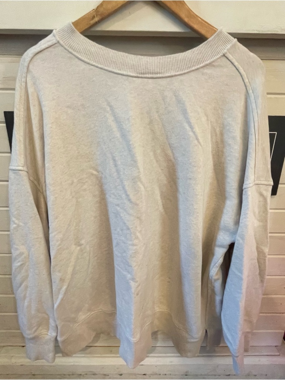 aerie Crewneck Sweatshirt in Light Cream